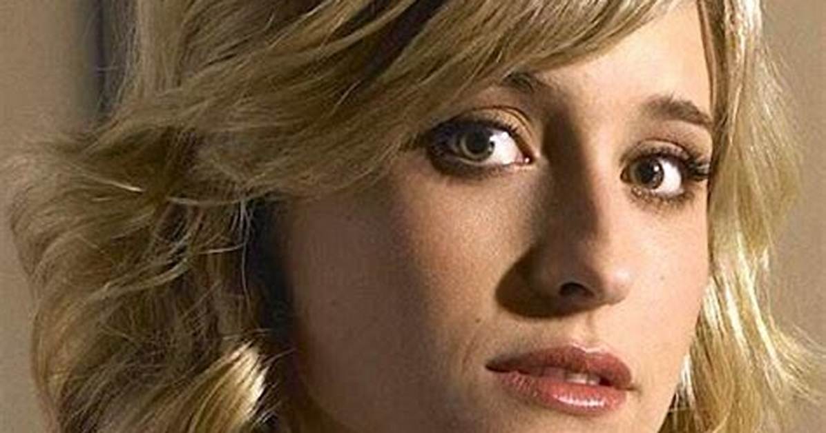 Allison Mack Bio, Age, Parents, Husband, Children, Net Worth