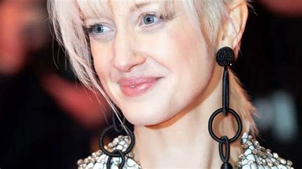 Andrea Riseborough Net Worth, Age, Height, Bio, Birthday, Wiki!