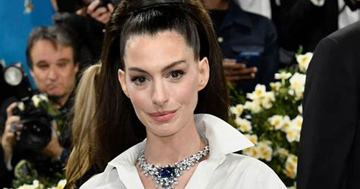 Anne Hathaway Net Worth: How Much Is Anne Hathaway Worth?