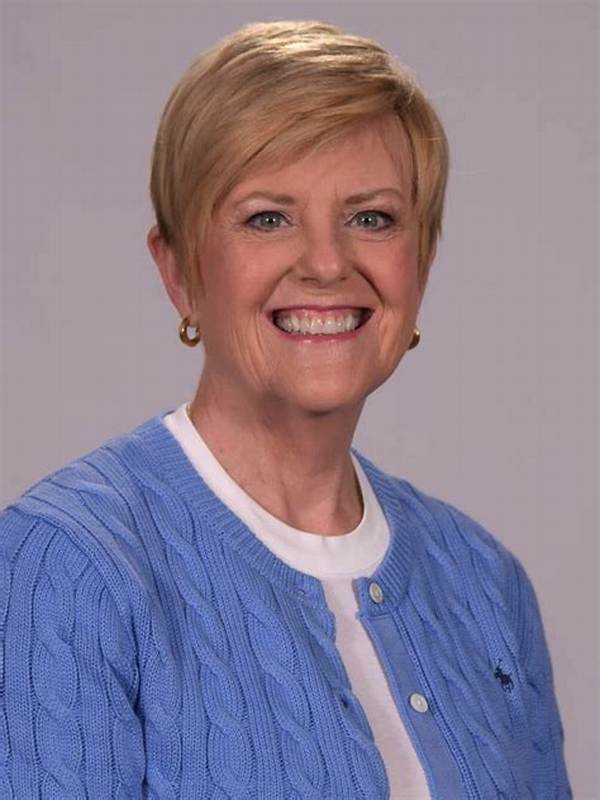 Anne Thompson- Wiki, Age, Height, Net Worth, Husband, Marriage
