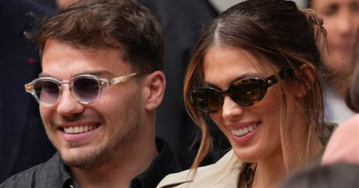 Antoine Dupont Et Sa Copine