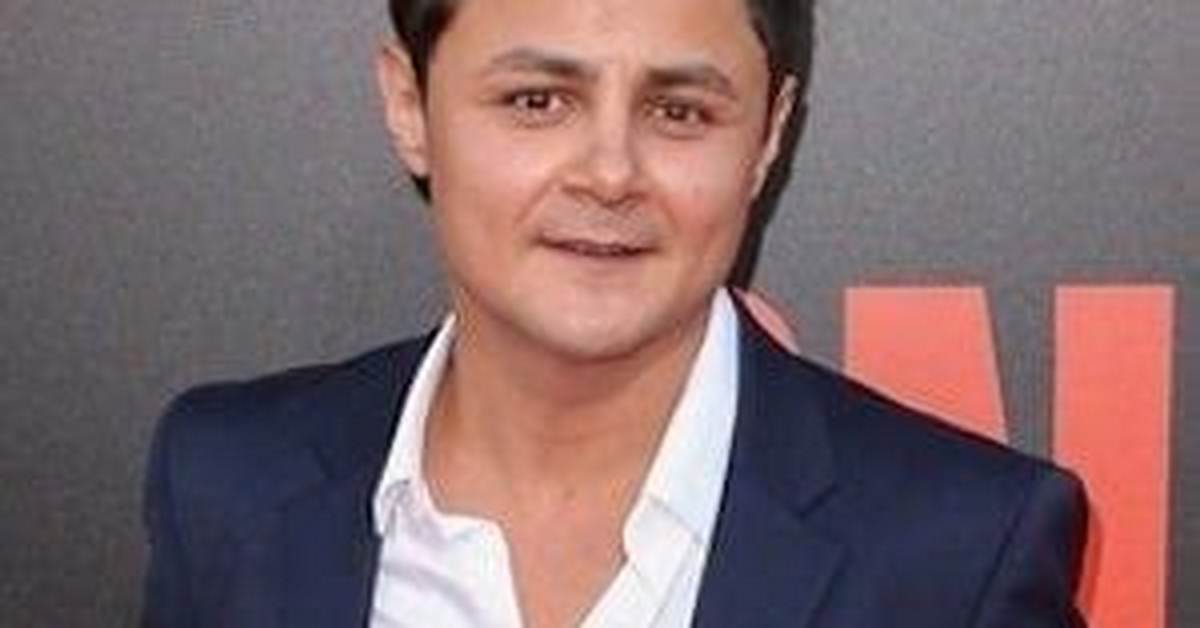 Arturo Castro - Net Worth, Age, Height, Birthday, Bio, Wiki!