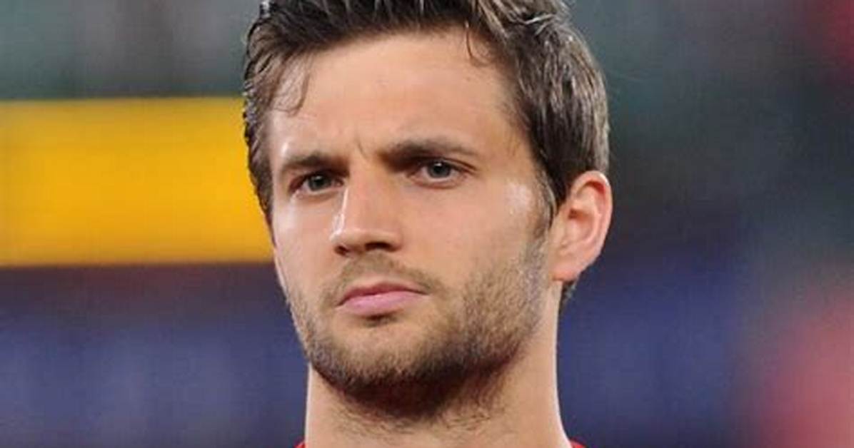 Bartosz Bereszynski’s Girlfriend: Who Is Bartosz Bereszynski Dating?