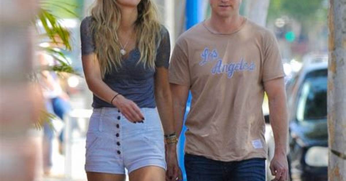 Benjamin Mckenzie’s Girlfriend: Who Is Benjamin Mckenzie Dating?