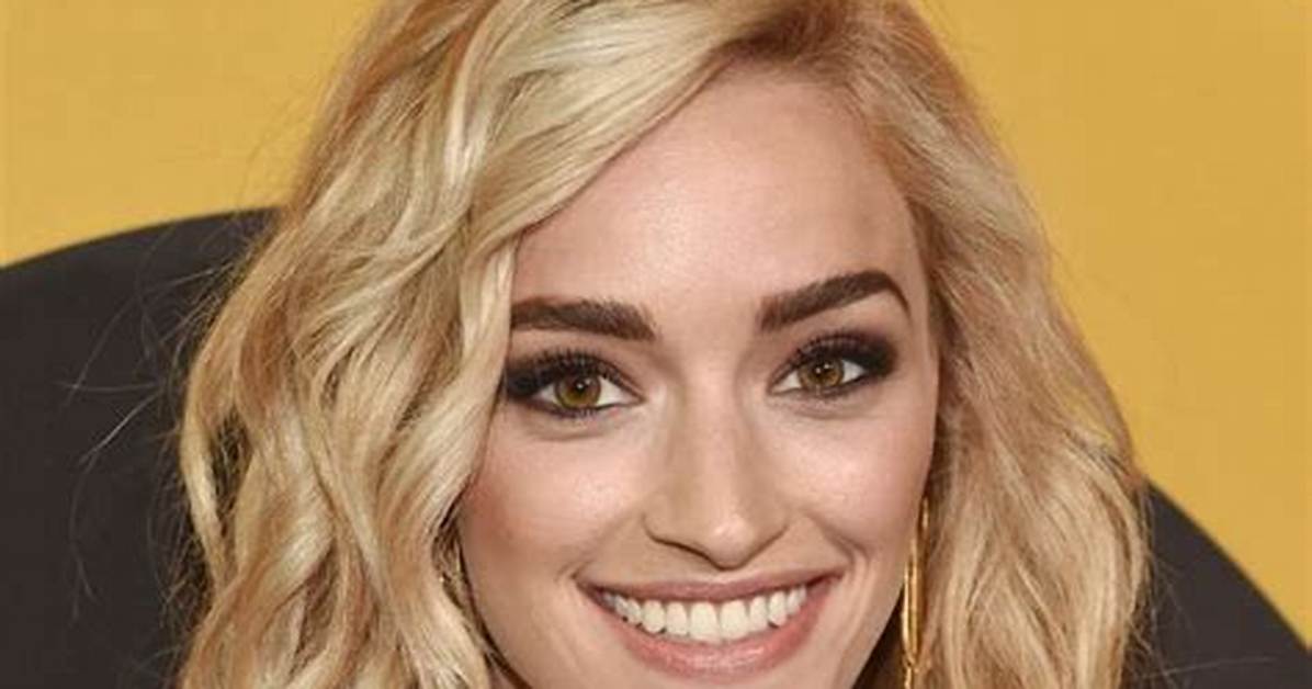 Brianne Howey Net Worth, Age, Height, Bio, Birthday, Wiki!