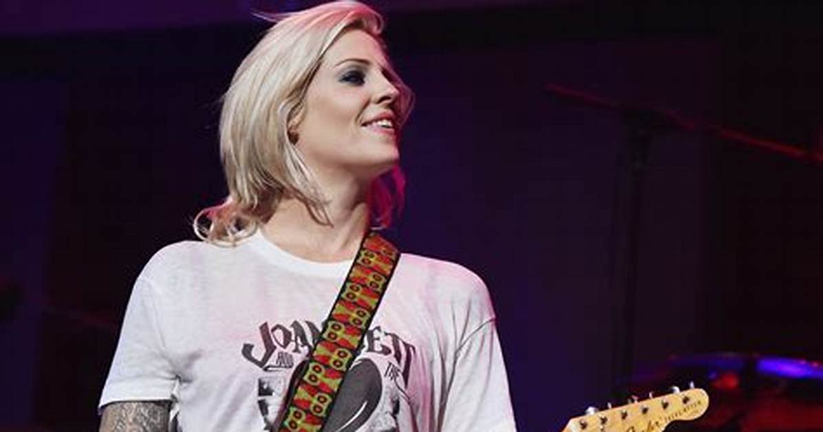 Brody Dalle - Net Worth, Age, Height, Birthday, Bio, Wiki!
