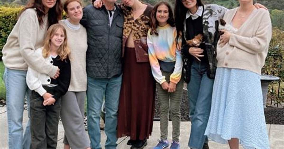 Bruce Willis Children: Meet Rumer Willis, Tallulah Willis, Scout Larue Willis, Evelyn Penn Willis, Mabel Ray Willis
