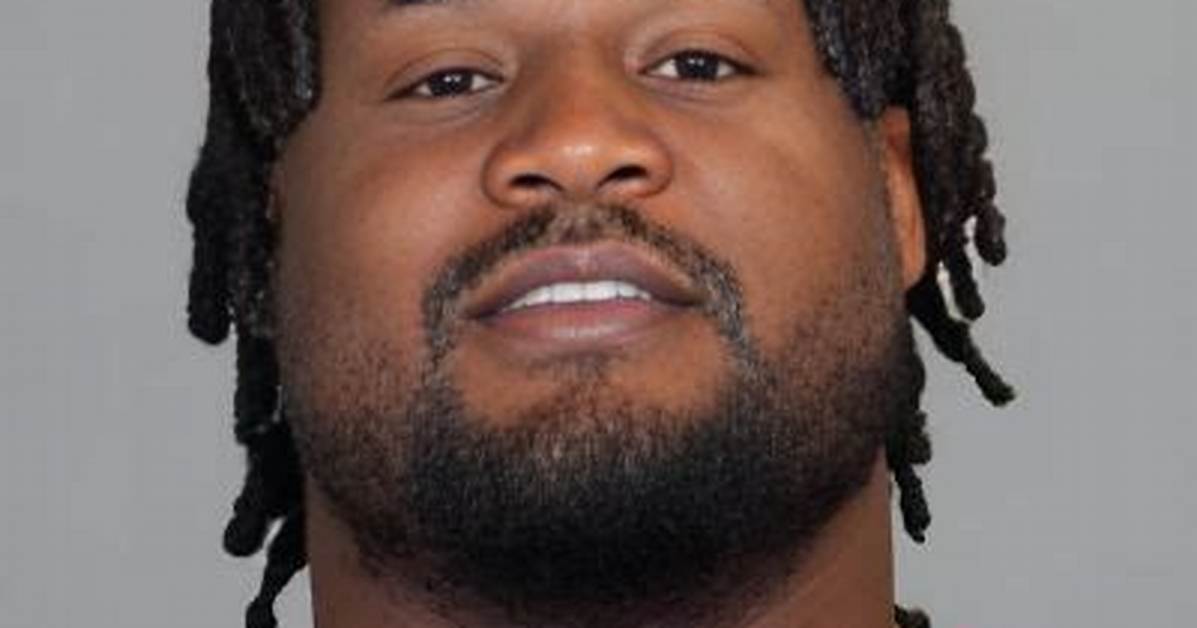 Carlos Watkins- Wiki, Age, Height, Net Worth, Girlfriend, Ethnicity