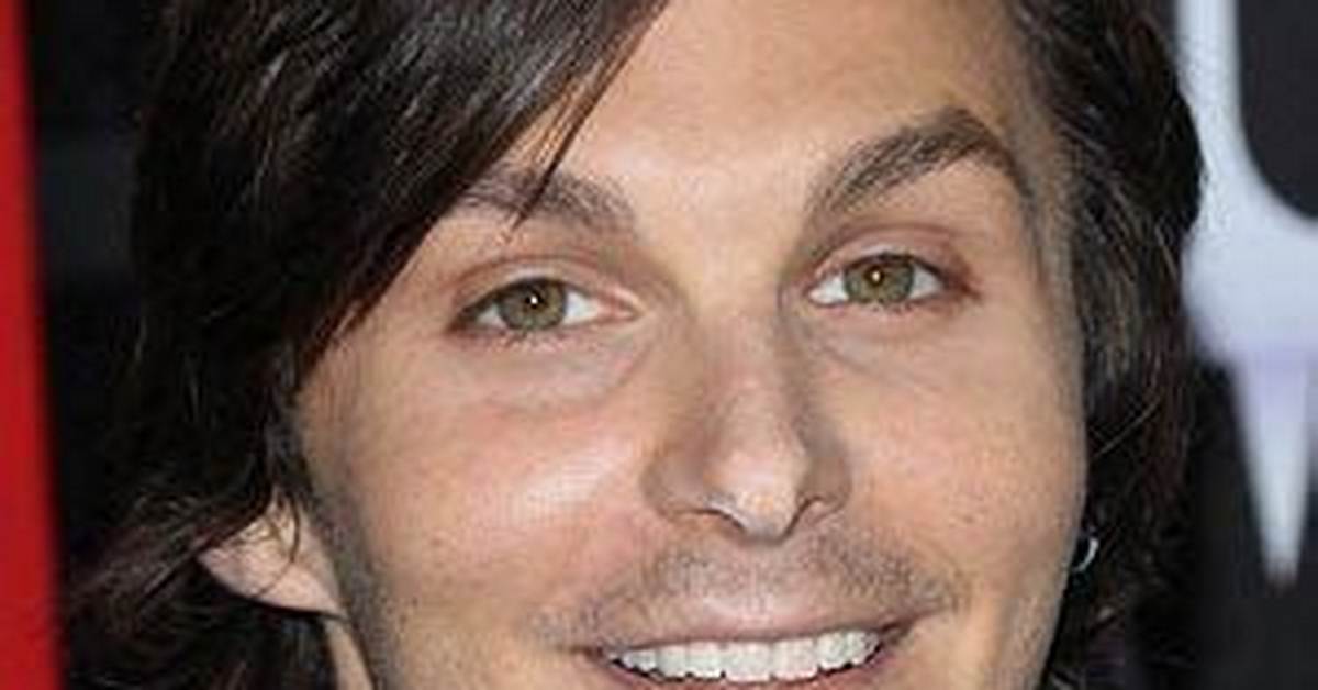 Charlie Worsham - Net Worth, Age, Height, Birthday, Bio, Wiki!