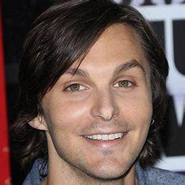 Charlie Worsham - Net Worth, Age, Height, Birthday, Bio, Wiki!