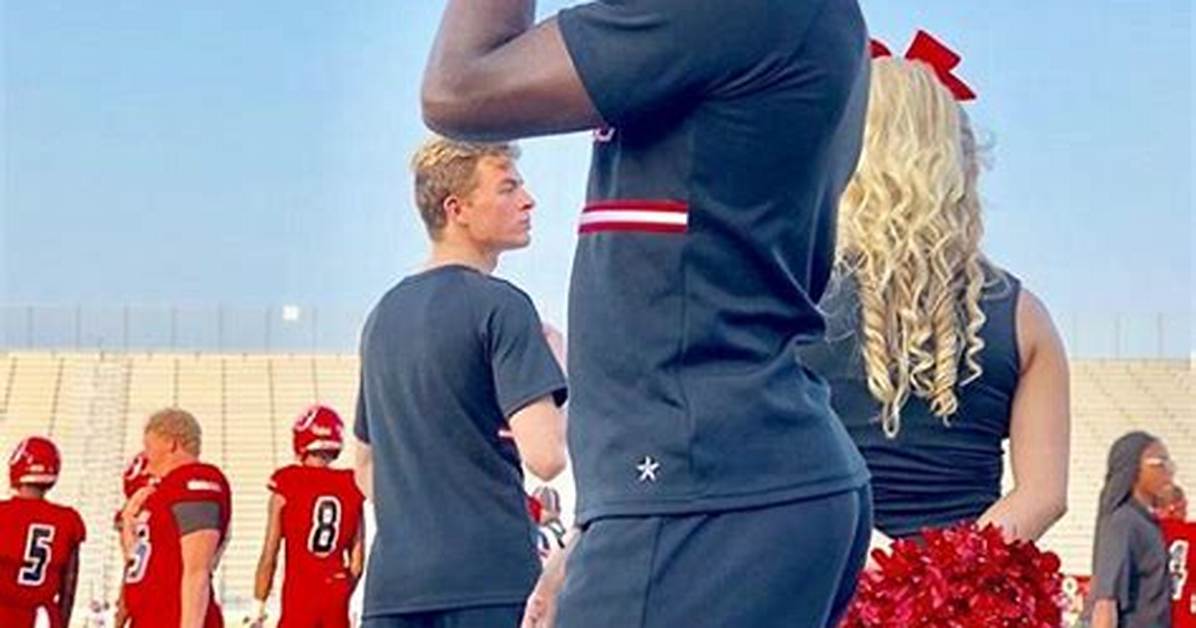 Cheerleader Ladarius Marshall Wiki, Bio, Age, Height, Background, Net Worth, Instagram! !