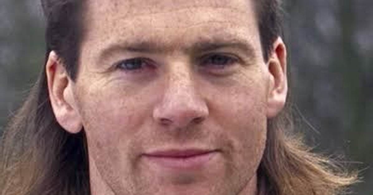 Chris Waddle - Net Worth, Age, Height, Birthday, Bio, Wiki!