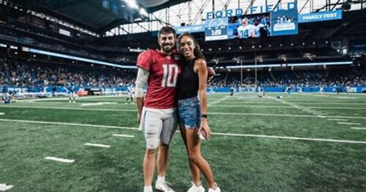 Christian Gonzalez Wife: Is Christian Gonzalez Married?