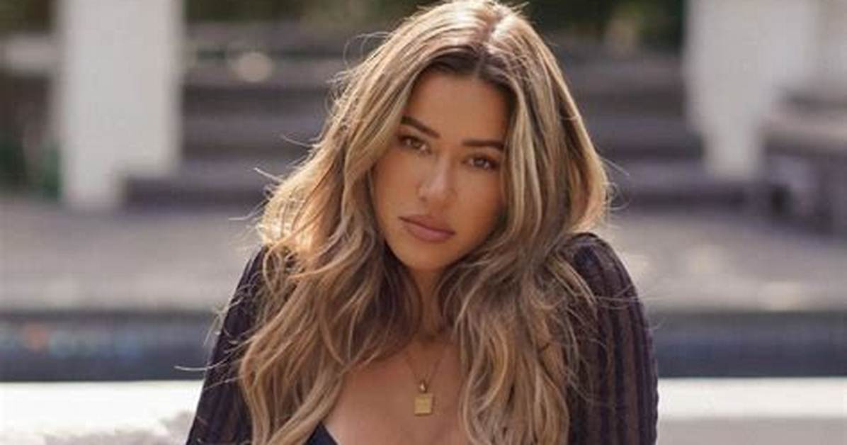 Cindy Prado Biography: Pictures, Wiki, Instagram, Facebook, Parents, Workout, Before Surgery