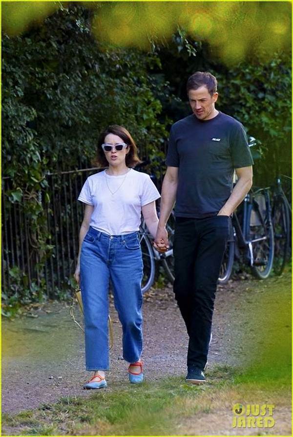 Claire Bukowski’s Boyfriend: Who Is Claire Bukowski Dating?
