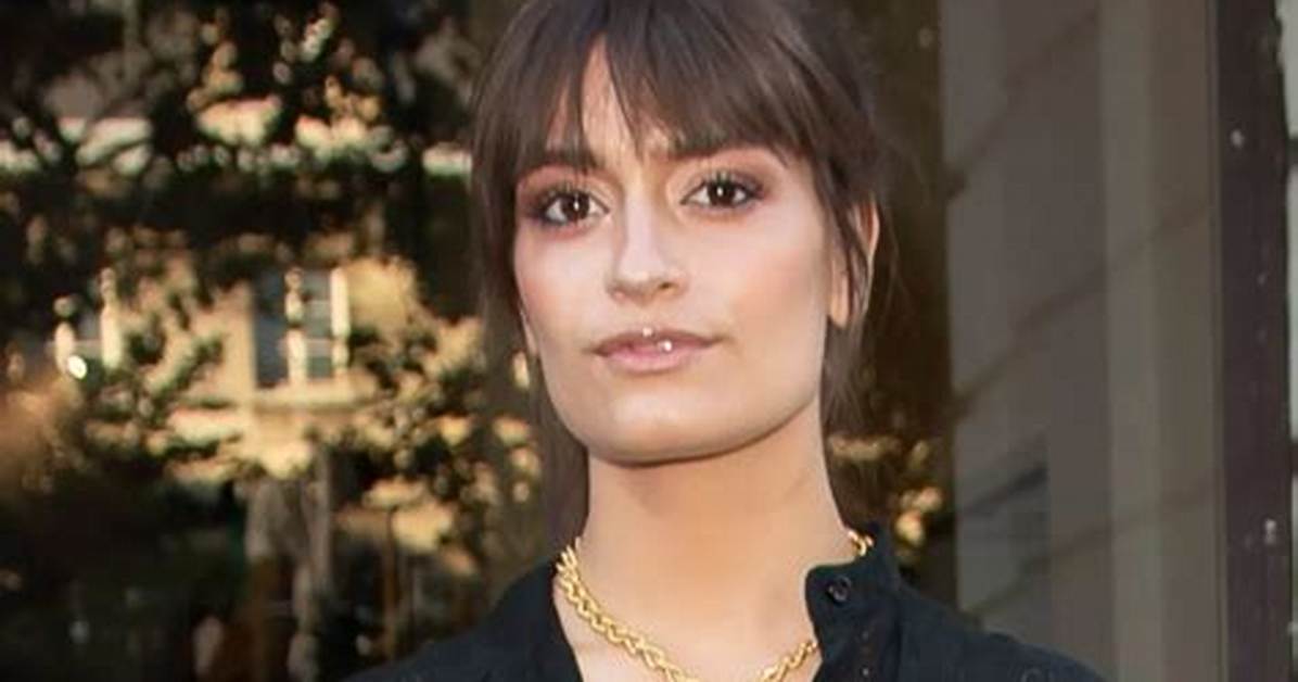 Clara Luciani Taille Poids
