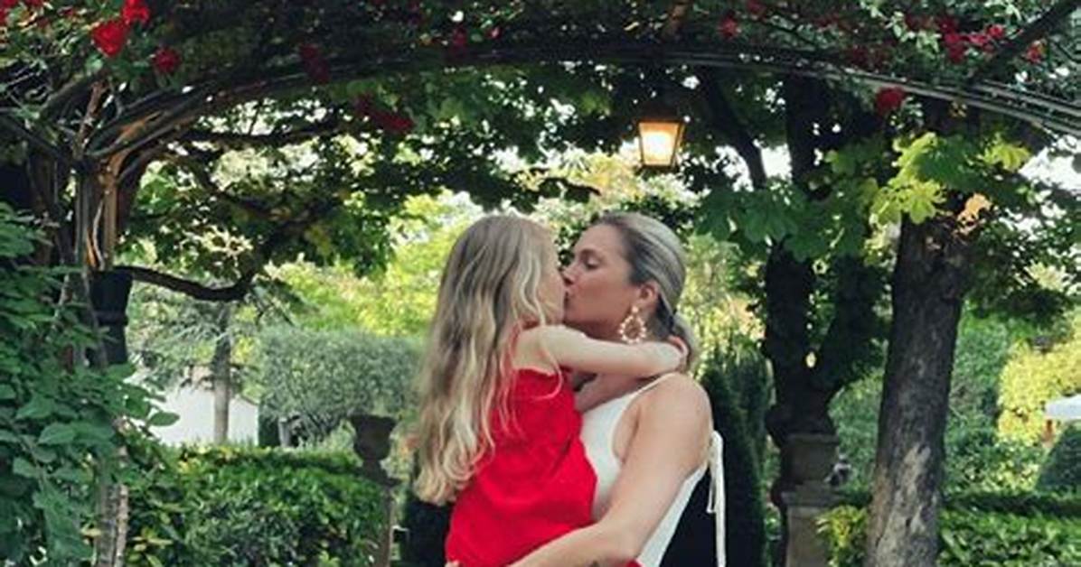 Clara Morgane Enfant