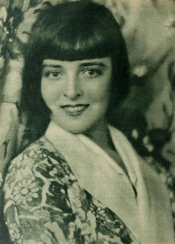 Colleen Moore - Net Worth, Age, Height, Birthday, Bio, Wiki!