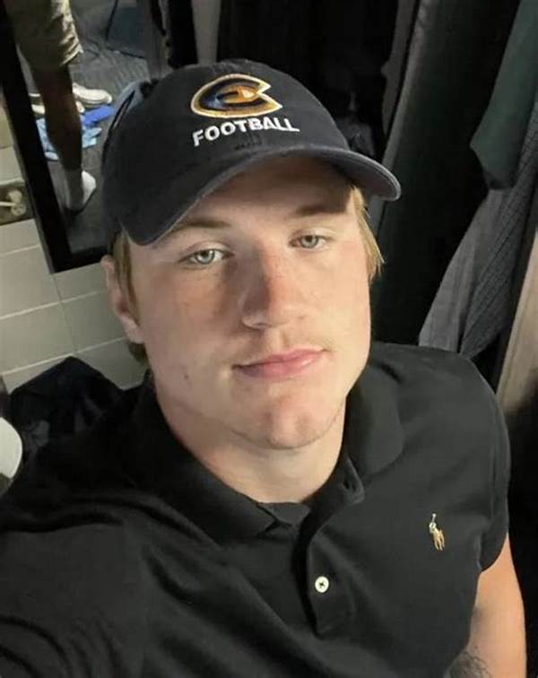 Conner Haueter- Net Worth, Bio, Age, Girlfriend, Height, Tik Tok, Career