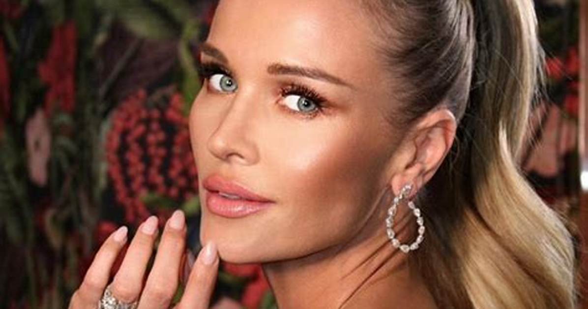 Dancing with the Stars’ Joanna Krupa Covers Playboy December 2009