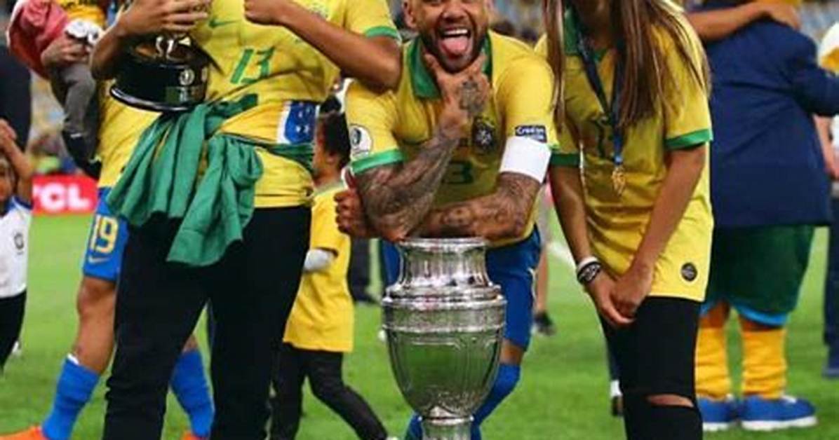 Dani Alves Bio, Age, Wife, Parents, Children, Net Worth