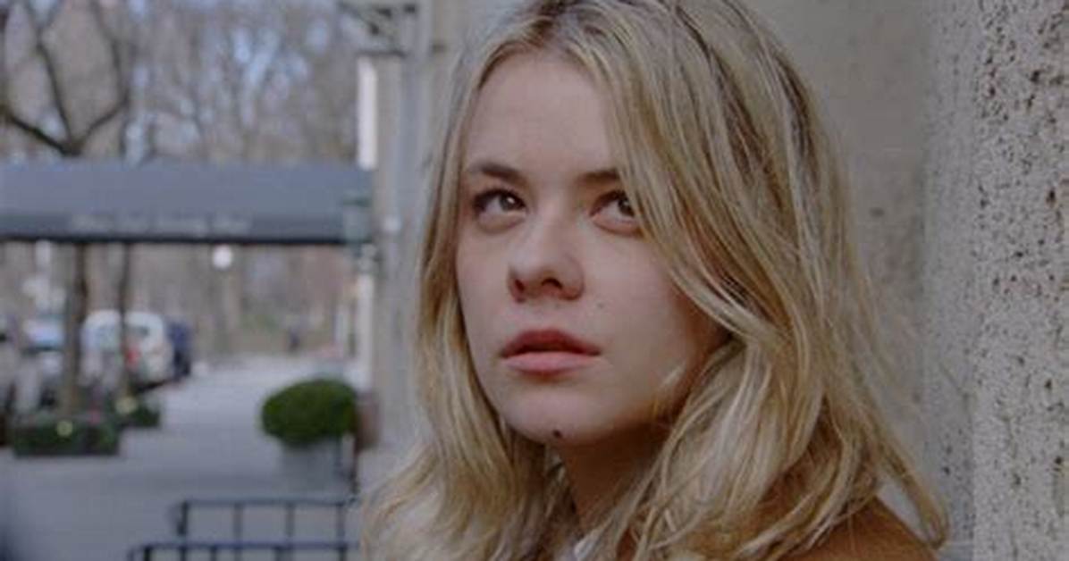 Dasha Nekrasova Net Worth, Bio, Age, Parents, Children, Husband