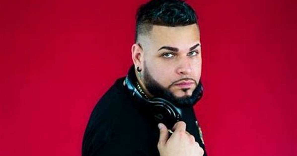Dee Espinal’s Girlfriend: Who Is Dee Espinal Dating?