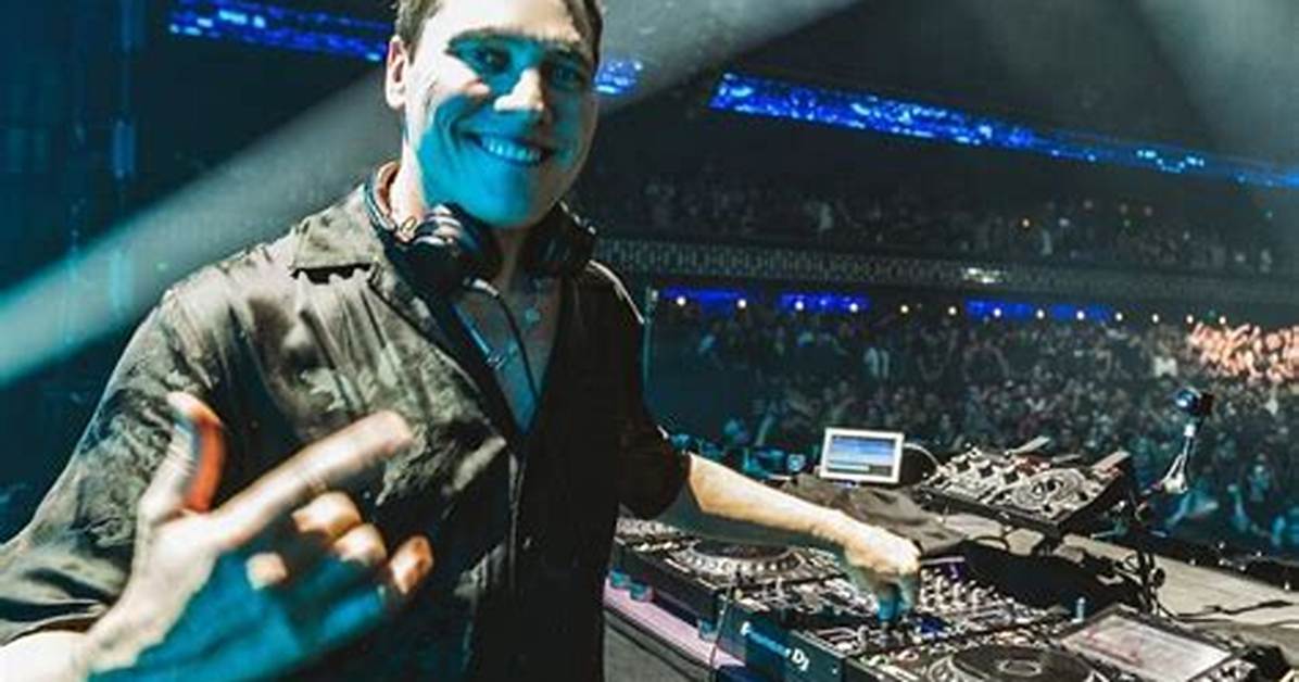 Dj Schemes Net Worth, Age, Height, Bio, Birthday, Wiki!