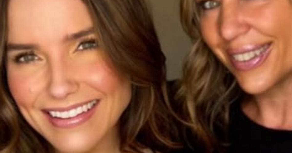 Does Sophia Bush Have Siblings?