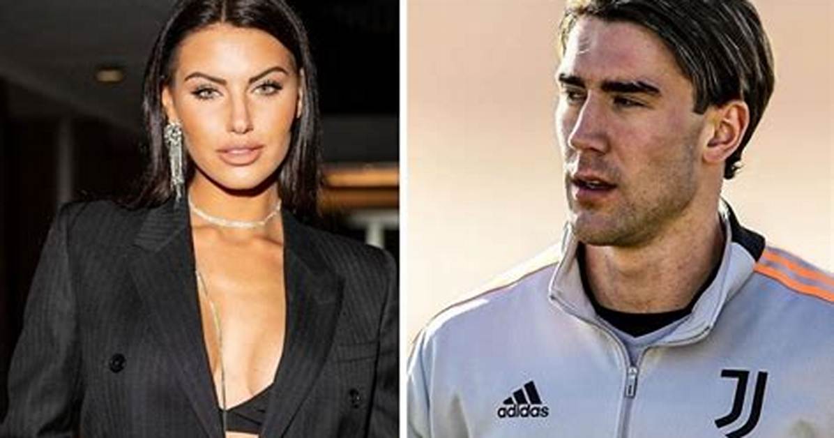 Dusan Vlahovic Girlfriend; Meet Carolina Stramare