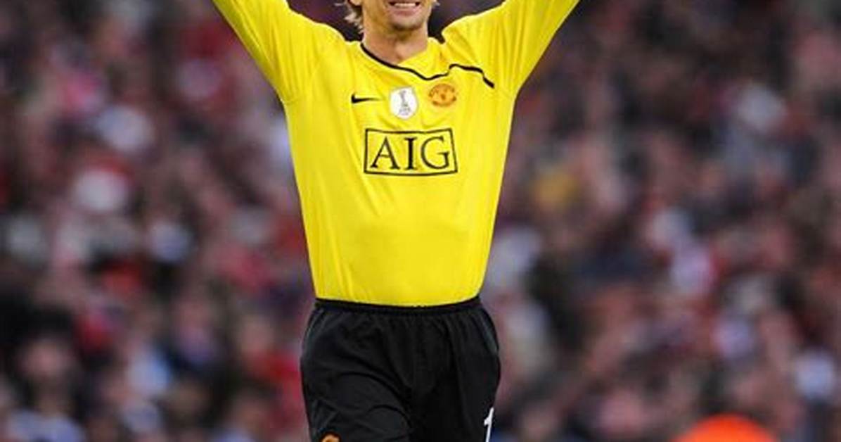 Edwin Van Der Sar Bio, Age, Height, Career, Wife, Children, Net Worth
