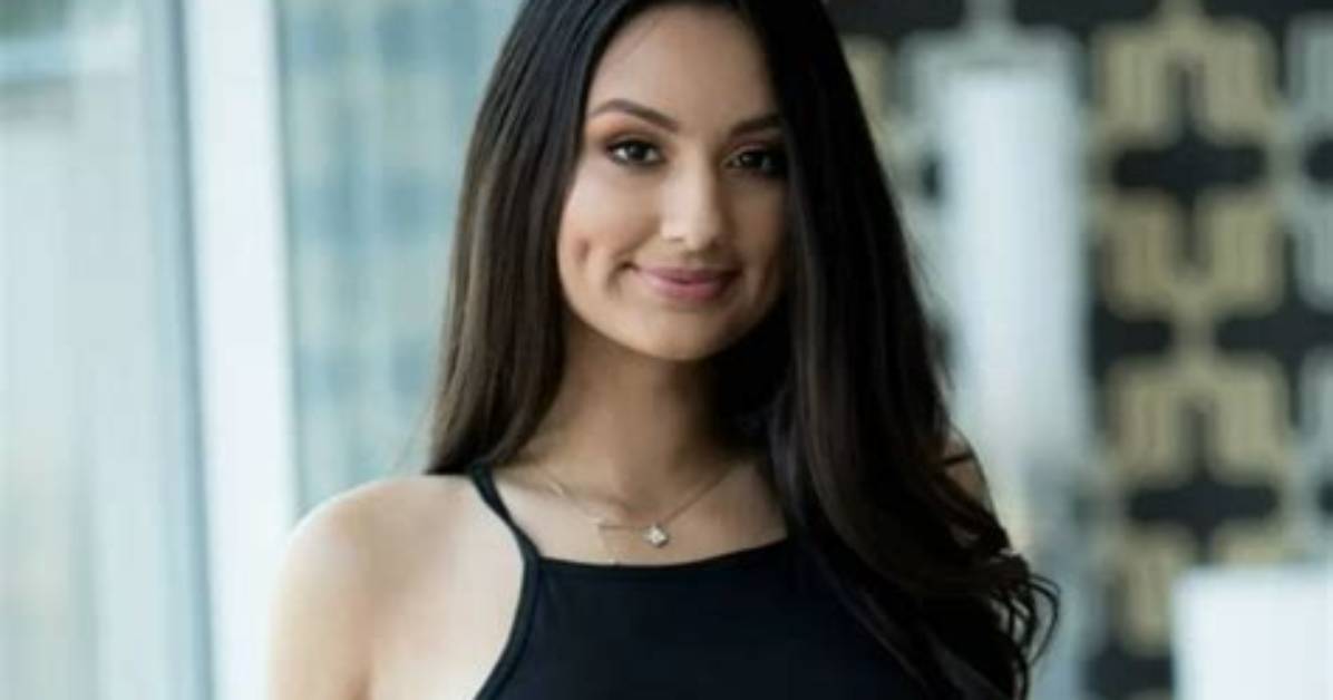 Eliza Muradyan - Net Worth, Age, Height, Birthday, Bio, Wiki!