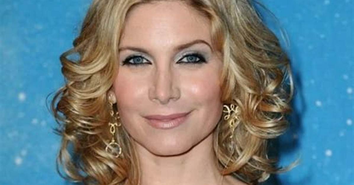 Elizabeth Mitchell- Wiki, Age, Husband, Net Worth, Ethnicity, Career