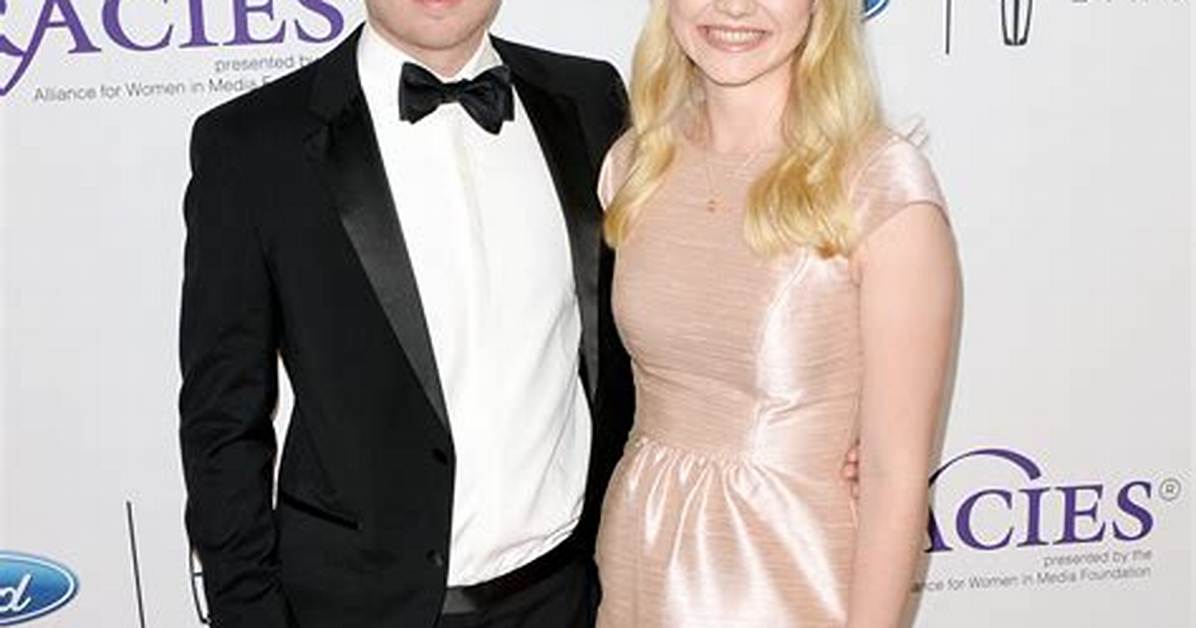 Elizabeth Smart's Husband, Matthew Gilmour Biography: Age, Net Worth, Instagram, Spouse, Height, Parents, Siblings