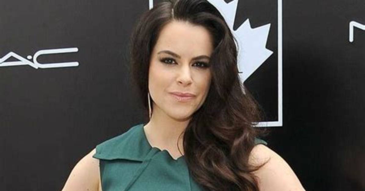 Emily Hampshire Net Worth, Age, Height, Bio, Birthday, Wiki!