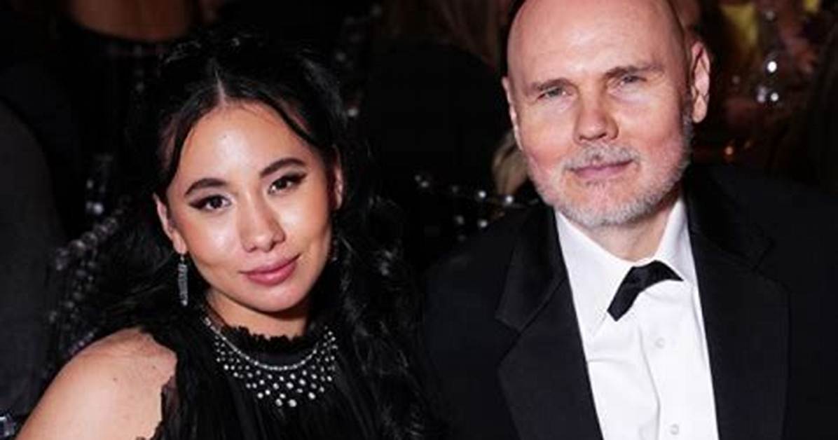 Fame | Chloe Mendel Net Worth and Salary Income Estimation Jan, 2024