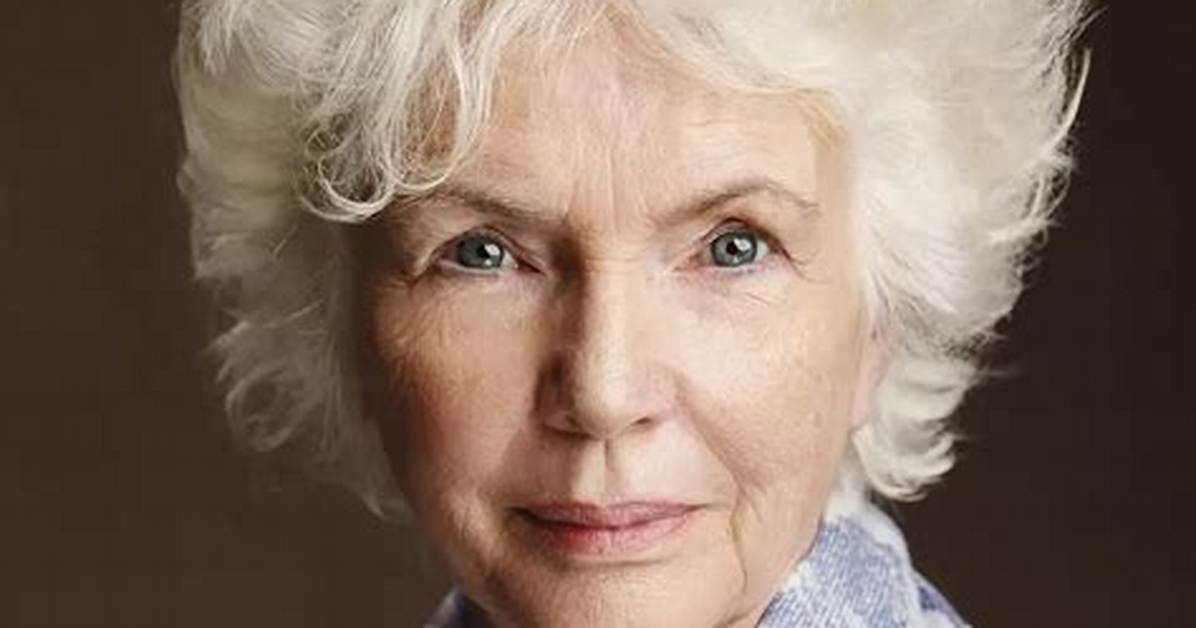 Fionnula Flanagan Net Worth, Age, Height, Bio, Birthday, Wiki!