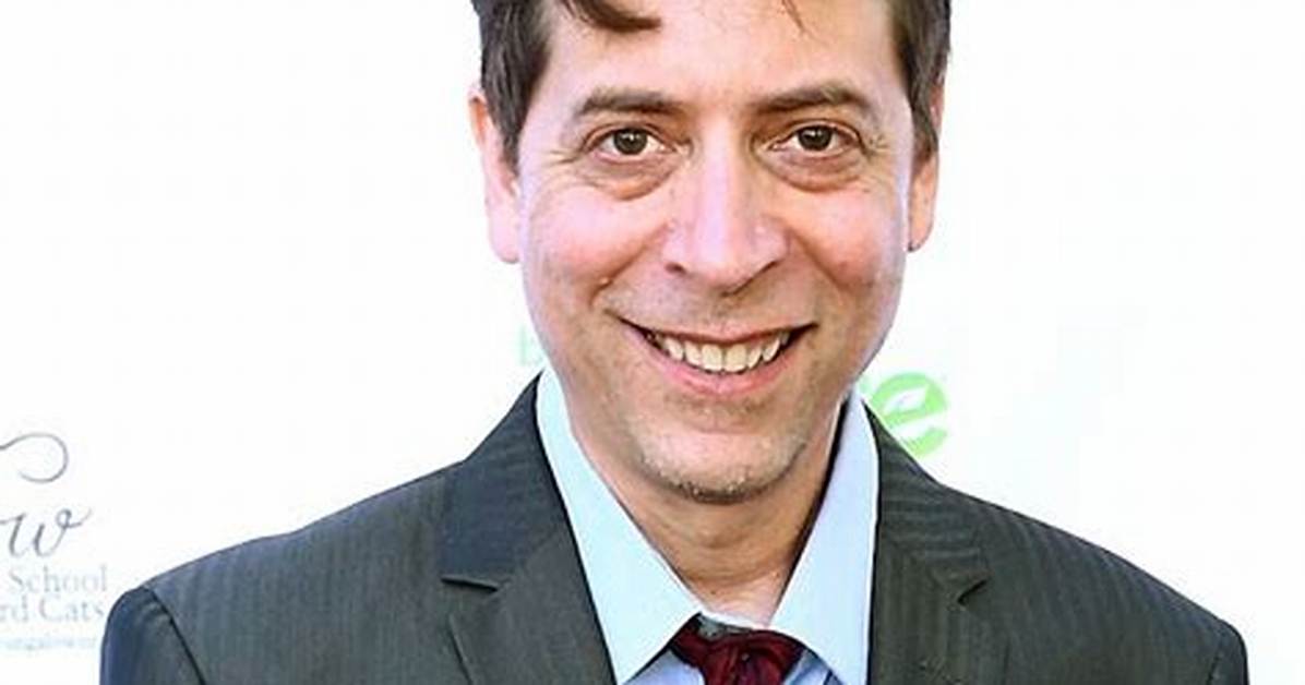 Fred Stoller Net Worth, Age, Height, Bio, Birthday, Wiki!