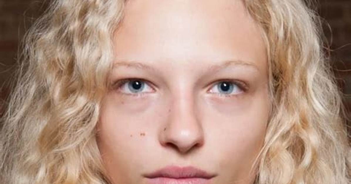 Frederikke Dahl Hansen - Net Worth, Age, Height, Birthday, Bio, Wiki!