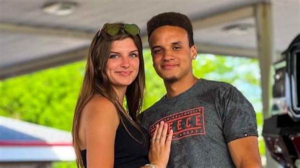 Gabe Cruz’s Girlfriend: Who Is Gabe Cruz Dating?