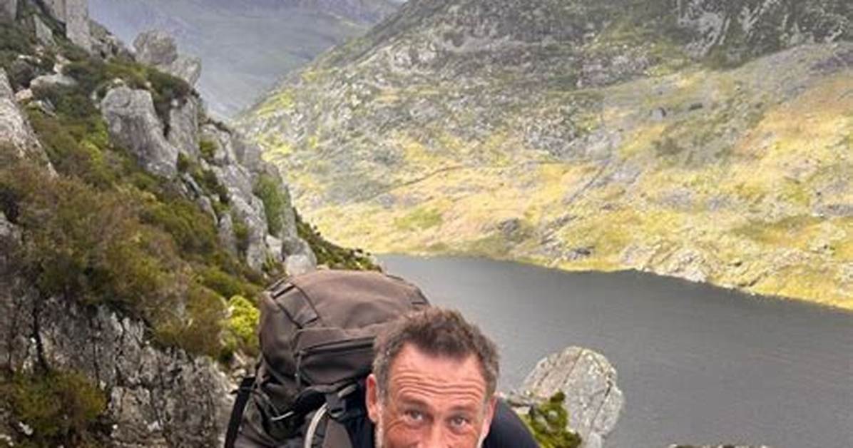 Gareth Ward Wiki, Bio, Age, Height, Married, Wife, Net Worth 2020