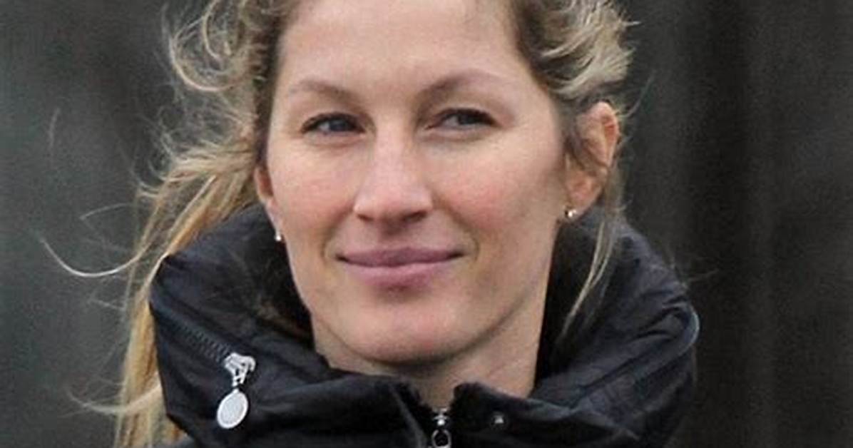 Gisele Bundchen Caught Sneaking into Plastic Surgery Office in a Burqa – Hypocritical Supermodel Not All Natural