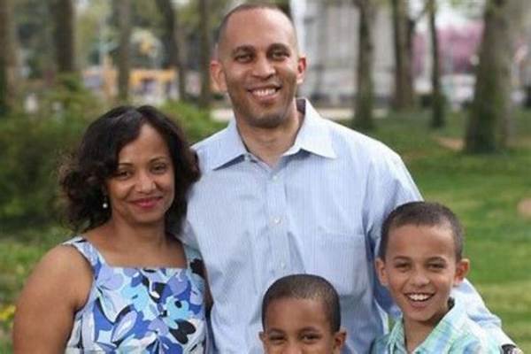 Hakeem Jeffries Net Worth, Age, Bio, Wife, Children