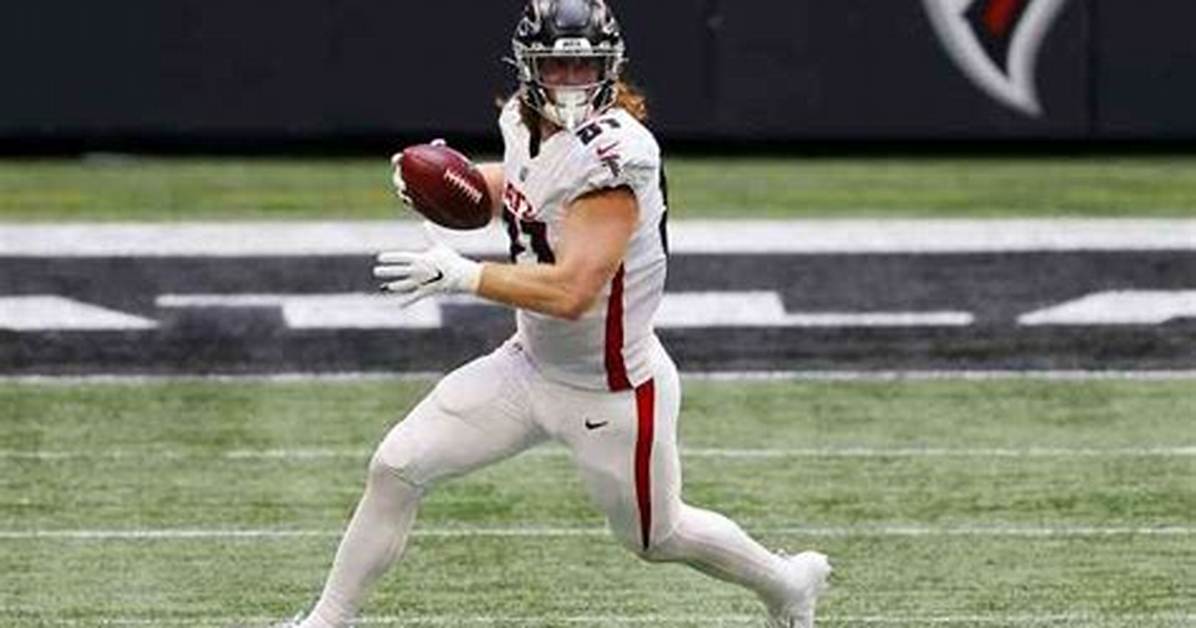 Hayden Hurst Bio, Age, Height, Career, Net Worth, Family & More