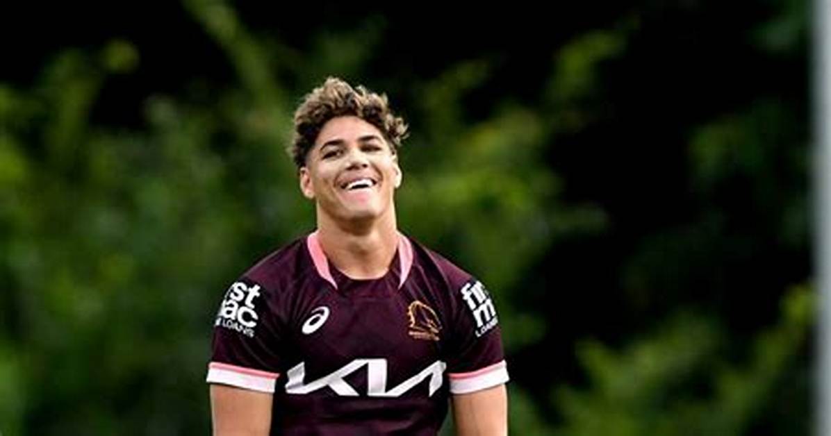 How Tall Is Reece Walsh?