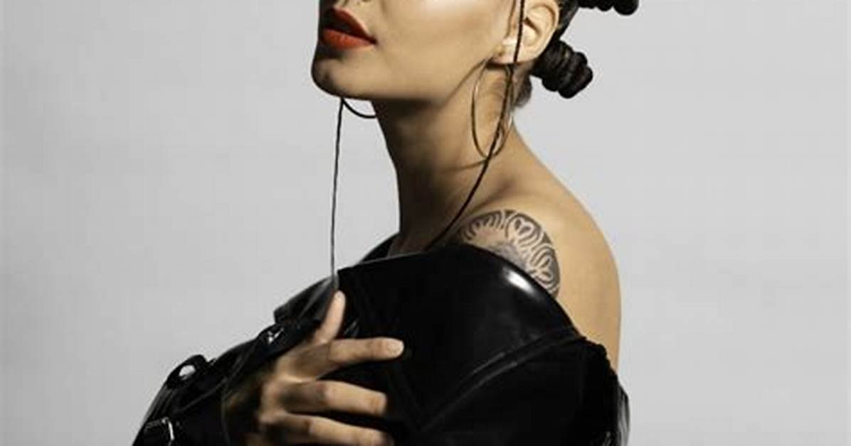 Interview: Naomi Lareine Discusses Her Upcoming Ep ‘Girl Next Door, ’ Inspiration, and Future Plans