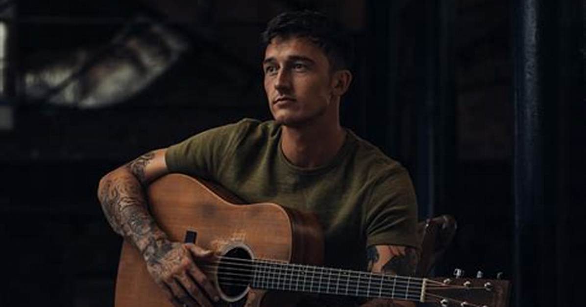 Jack Walton Dedicates Uplifting New Single 'Kept Me Safe' to His Loyal Fans