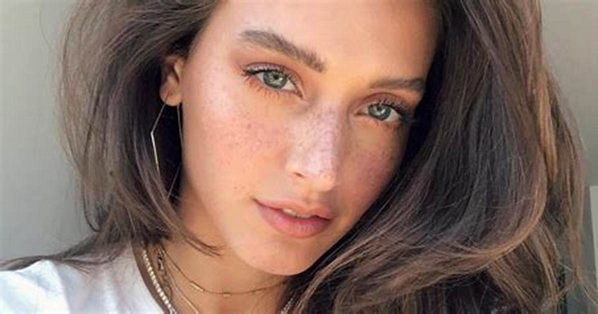 Jessica Clements- Age, Bio, Wiki, Height, Net Worth, Tik Tok