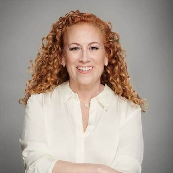 Jodi Picoult Net Worth, Age, Height, Bio, Birthday, Wiki!