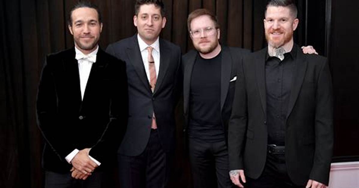 Joe Trohman- Age, Net Worth, Height, Wife, Career